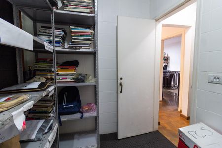 Casa para alugar com 350m², 3 quartos e 4 vagas Casa para alugar com 350m², 3 quartos e 4 vagasDepósito