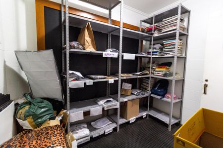 Casa para alugar com 350m², 3 quartos e 4 vagas Casa para alugar com 350m², 3 quartos e 4 vagasDepósito