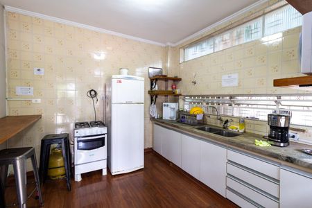 Casa para alugar com 350m², 3 quartos e 4 vagas Casa para alugar com 350m², 3 quartos e 4 vagasCozinha