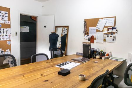 Casa para alugar com 350m², 3 quartos e 4 vagas Casa para alugar com 350m², 3 quartos e 4 vagasQuarto 2