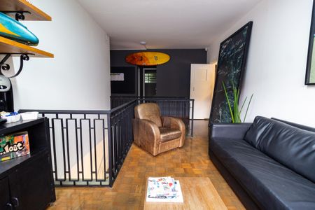 Casa para alugar com 350m², 3 quartos e 4 vagas Casa para alugar com 350m², 3 quartos e 4 vagasHall Superior