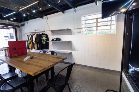 Casa para alugar com 350m², 3 quartos e 4 vagas Casa para alugar com 350m², 3 quartos e 4 vagasGaragem Coberta