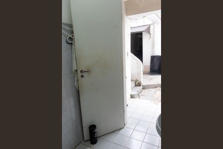 Casa para alugar com 350m², 3 quartos e 4 vagas Casa para alugar com 350m², 3 quartos e 4 vagasBanheiro de Serviço