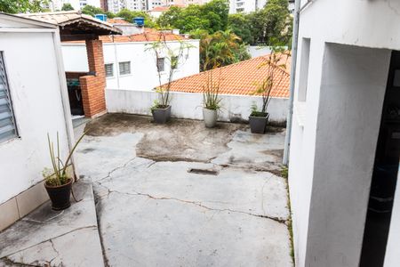 Casa para alugar com 350m², 3 quartos e 4 vagas Casa para alugar com 350m², 3 quartos e 4 vagasQuintal Fundos