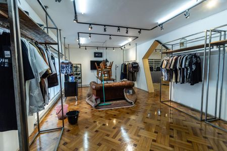 Casa para alugar com 350m², 3 quartos e 4 vagas Casa para alugar com 350m², 3 quartos e 4 vagasSala 1