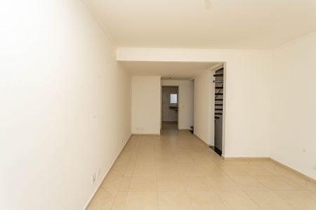 Casa de condomínio à venda com 215m², 3 quartos e 2 vagas Casa de condomínio à venda com 215m², 3 quartos e 2 vagasSala