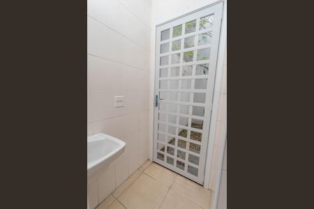 Casa de condomínio à venda com 215m², 3 quartos e 2 vagas Casa de condomínio à venda com 215m², 3 quartos e 2 vagasÁrea de serviço