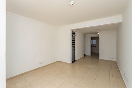 Casa de condomínio à venda com 215m², 3 quartos e 2 vagas Casa de condomínio à venda com 215m², 3 quartos e 2 vagasSala