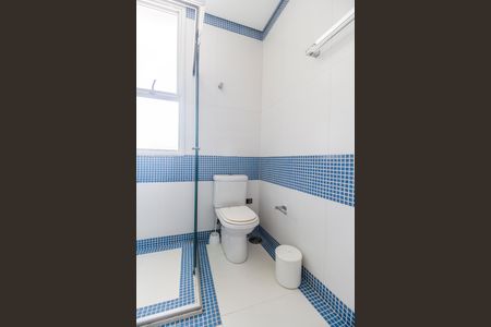 Casa de condomínio à venda com 464m², 4 quartos e 4 vagas Casa de condomínio à venda com 464m², 4 quartos e 4 vagasBanheiro da Suíte 2