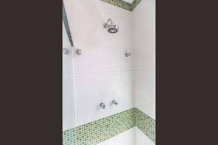 Casa de condomínio à venda com 464m², 4 quartos e 4 vagas Casa de condomínio à venda com 464m², 4 quartos e 4 vagasBanheiro da Suíte 4