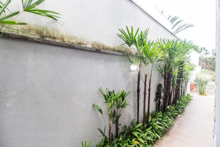 Casa de condomínio à venda com 464m², 4 quartos e 4 vagas Casa de condomínio à venda com 464m², 4 quartos e 4 vagasCorredor