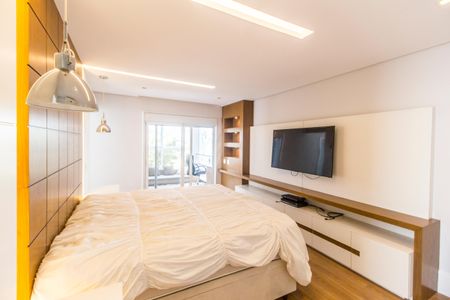 Casa de condomínio à venda com 464m², 4 quartos e 4 vagas Casa de condomínio à venda com 464m², 4 quartos e 4 vagasSuíte master