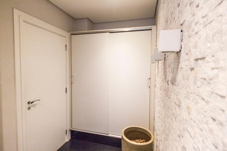 Casa de condomínio à venda com 464m², 4 quartos e 4 vagas Casa de condomínio à venda com 464m², 4 quartos e 4 vagasDespensa