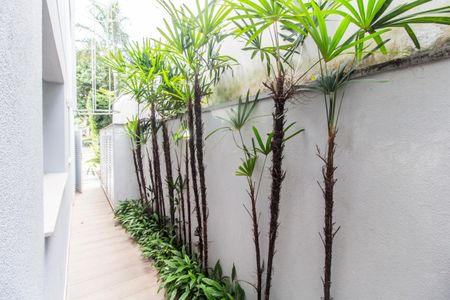 Casa de condomínio à venda com 464m², 4 quartos e 4 vagas Casa de condomínio à venda com 464m², 4 quartos e 4 vagasCorredor