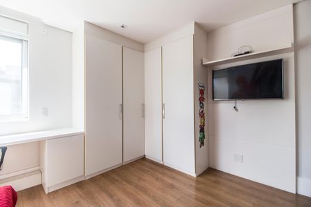 Casa de condomínio à venda com 464m², 4 quartos e 4 vagas Casa de condomínio à venda com 464m², 4 quartos e 4 vagasSuíte 4