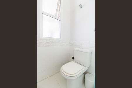 Casa de condomínio à venda com 464m², 4 quartos e 4 vagas Casa de condomínio à venda com 464m², 4 quartos e 4 vagasBanheiro da Suíte 1