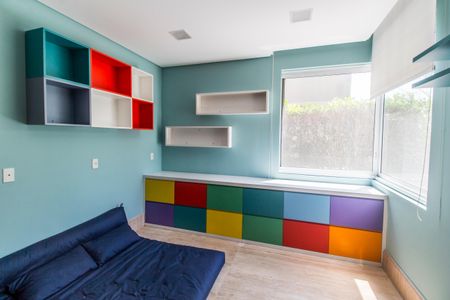 Casa de condomínio à venda com 464m², 4 quartos e 4 vagas Casa de condomínio à venda com 464m², 4 quartos e 4 vagasÁrea comum Brinquedoteca