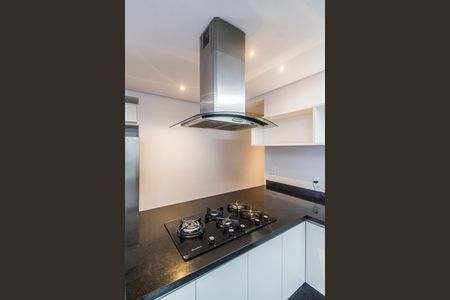 Casa de condomínio à venda com 464m², 4 quartos e 4 vagas Casa de condomínio à venda com 464m², 4 quartos e 4 vagasDetalhe da cozinha