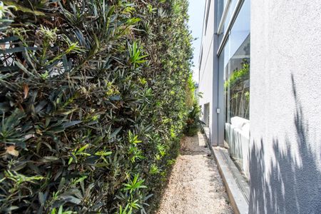 Casa de condomínio à venda com 464m², 4 quartos e 4 vagas Casa de condomínio à venda com 464m², 4 quartos e 4 vagasCorredor