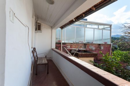 Casa à venda com 450m², 3 quartos e 4 vagas Casa à venda com 450m², 3 quartos e 4 vagasVaranda da Sala