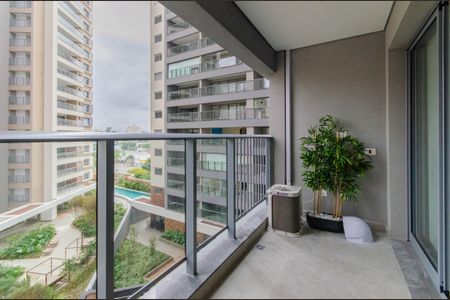 Studio para alugar com 27m², 1 quarto e sem vaga Studio para alugar com 27m², 1 quarto e sem vagaVaranda