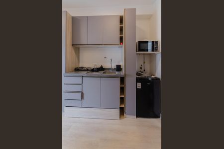 Studio para alugar com 27m², 1 quarto e sem vaga Studio para alugar com 27m², 1 quarto e sem vagaCozinha