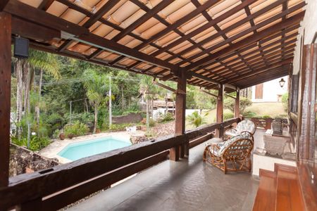 Casa de condomínio à venda com 450m², 3 quartos e 3 vagas Casa de condomínio à venda com 450m², 3 quartos e 3 vagasVaranda da Sala