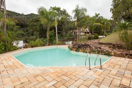 Casa de condomínio à venda com 450m², 3 quartos e 3 vagas Casa de condomínio à venda com 450m², 3 quartos e 3 vagasPiscina