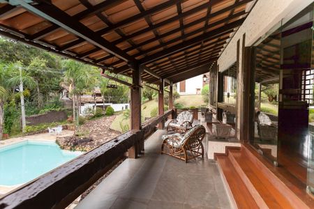 Casa de condomínio à venda com 450m², 3 quartos e 3 vagas Casa de condomínio à venda com 450m², 3 quartos e 3 vagasVaranda da Sala