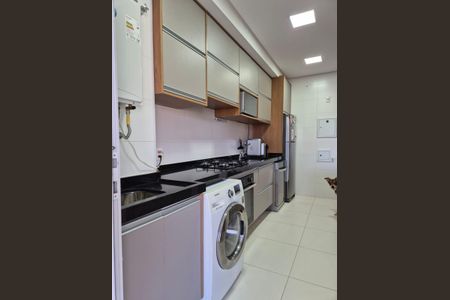 Apartamento para alugar com 77m², 2 quartos e 1 vaga Apartamento para alugar com 77m², 2 quartos e 1 vagaCozinha e Área de Serviço