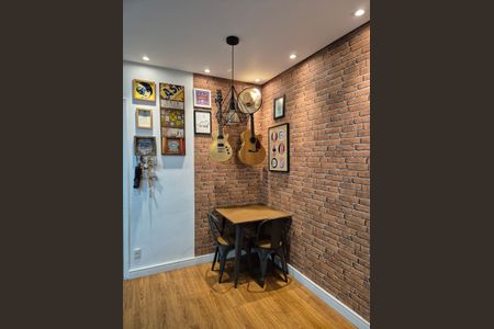 Apartamento para alugar com 77m², 2 quartos e 1 vaga Apartamento para alugar com 77m², 2 quartos e 1 vagaSala