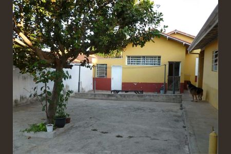 Casa à venda com 180m², 3 quartos e 6 vagas