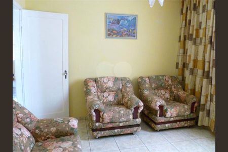 Casa à venda com 180m², 3 quartos e 6 vagas