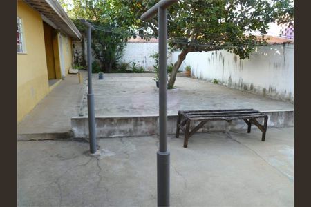 Casa à venda com 180m², 3 quartos e 6 vagas