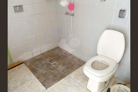 Casa à venda com 180m², 3 quartos e 6 vagas