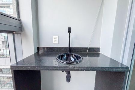 Studio para alugar com 29m², 1 quarto e 1 vaga Studio para alugar com 29m², 1 quarto e 1 vagaVaranda