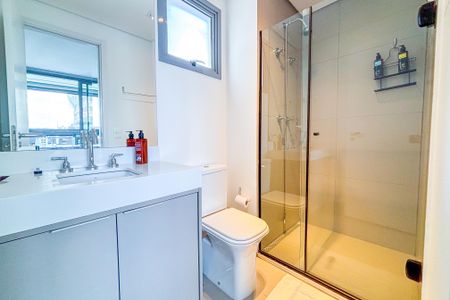 Studio para alugar com 29m², 1 quarto e 1 vaga Studio para alugar com 29m², 1 quarto e 1 vagaBanheiro