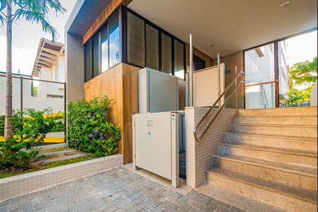 Apartamento para alugar com 25m², 1 quarto e 1 vaga Apartamento para alugar com 25m², 1 quarto e 1 vagaFachada e portaria