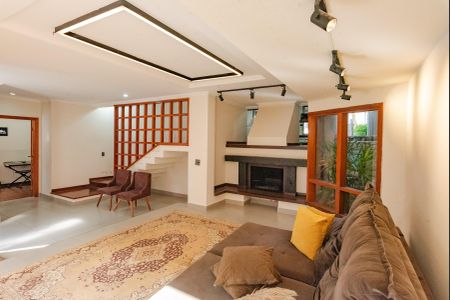 Casa para alugar com 400m², 4 quartos e 3 vagas Casa para alugar com 400m², 4 quartos e 3 vagasSala de Visitas