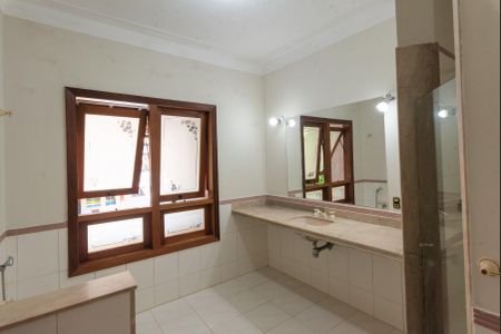 Casa para alugar com 400m², 4 quartos e 3 vagas Casa para alugar com 400m², 4 quartos e 3 vagasBanheiro da Suíte 4