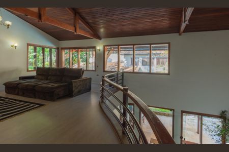 Casa para alugar com 400m², 4 quartos e 3 vagas Casa para alugar com 400m², 4 quartos e 3 vagasSala de TV