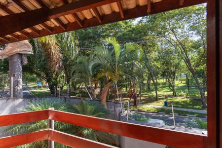 Casa para alugar com 400m², 4 quartos e 3 vagas Casa para alugar com 400m², 4 quartos e 3 vagasSacada da Suíte 1