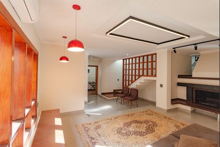 Casa para alugar com 400m², 4 quartos e 3 vagas Casa para alugar com 400m², 4 quartos e 3 vagasSala de Visitas