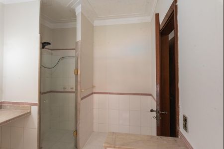 Casa para alugar com 400m², 4 quartos e 3 vagas Casa para alugar com 400m², 4 quartos e 3 vagasBanheiro da Suíte 4