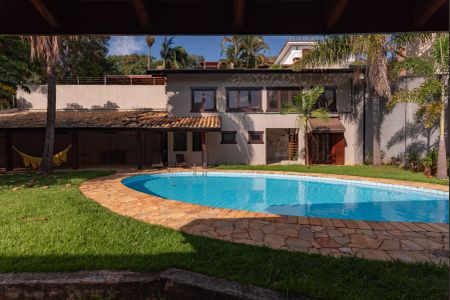 Casa para alugar com 400m², 4 quartos e 3 vagas Casa para alugar com 400m², 4 quartos e 3 vagasPiscina