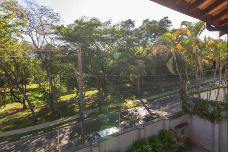 Casa para alugar com 400m², 4 quartos e 3 vagas Casa para alugar com 400m², 4 quartos e 3 vagasSacada da Suíte 3