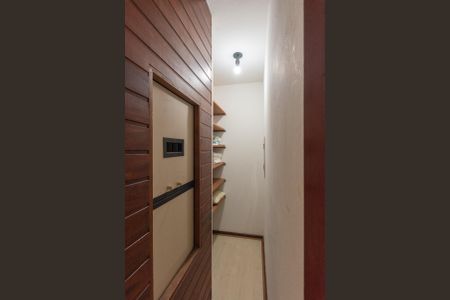 Casa para alugar com 400m², 4 quartos e 3 vagas Casa para alugar com 400m², 4 quartos e 3 vagasSala de TV