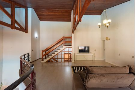 Casa para alugar com 400m², 4 quartos e 3 vagas Casa para alugar com 400m², 4 quartos e 3 vagasSala de TV