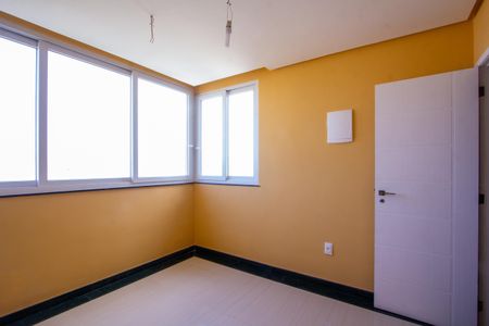 Casa para alugar com 500m², 6 quartos e 4 vagas Casa para alugar com 500m², 6 quartos e 4 vagasQuarto 1