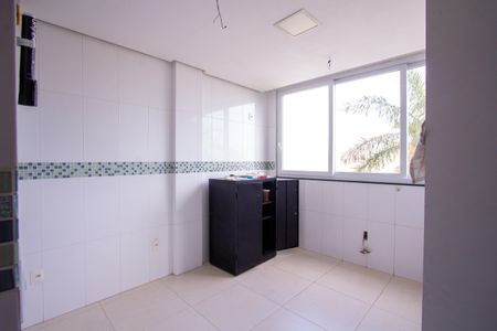 Casa para alugar com 500m², 6 quartos e 4 vagas Casa para alugar com 500m², 6 quartos e 4 vagasCozinha 1
